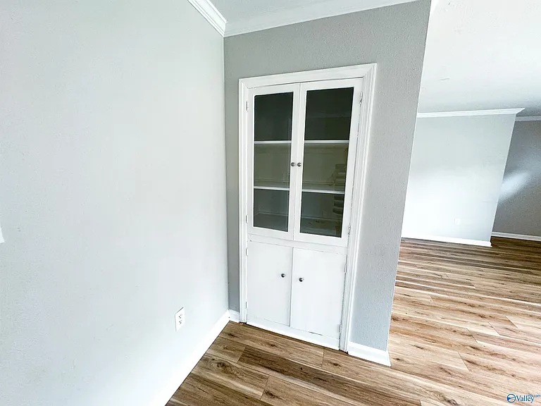 1530 Somerville Rd SE — Photo 9