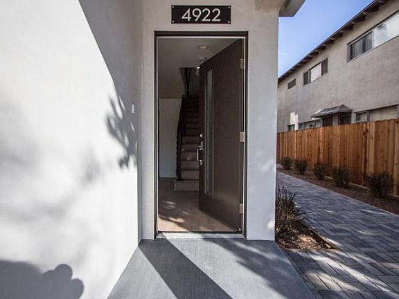 5th image of 4922 Laurel Canyon Blvd