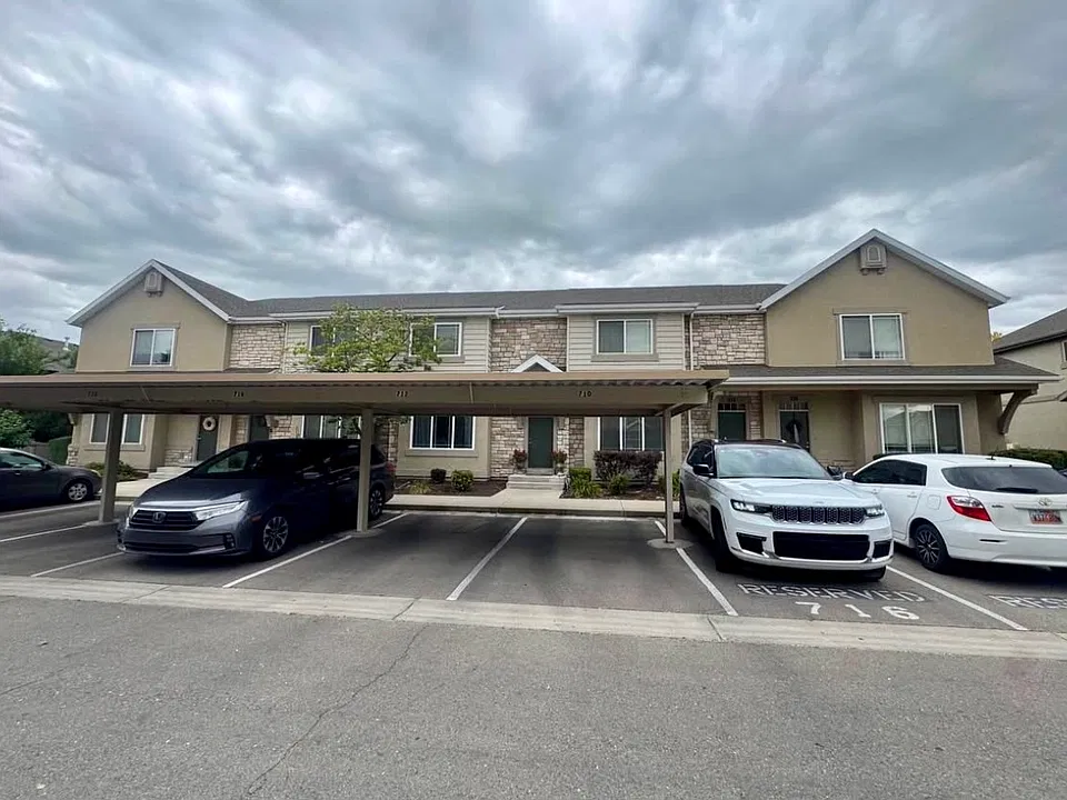 716 S 1525 W #716