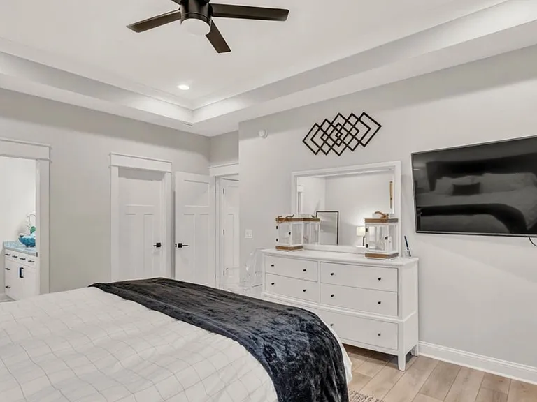 6712 Kenmore Dr — Photo 20