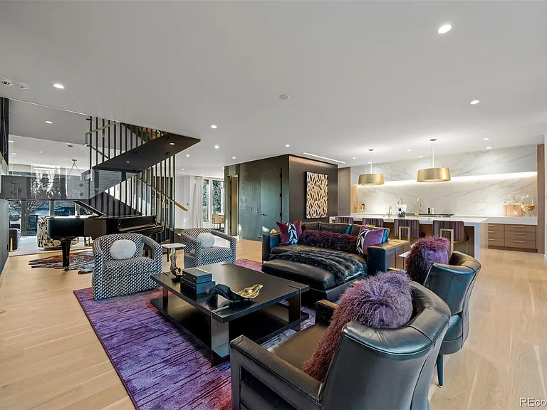 600 S Franklin St #L — Photo 15