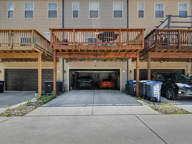 1722 Gainesville St SE — Photo 18