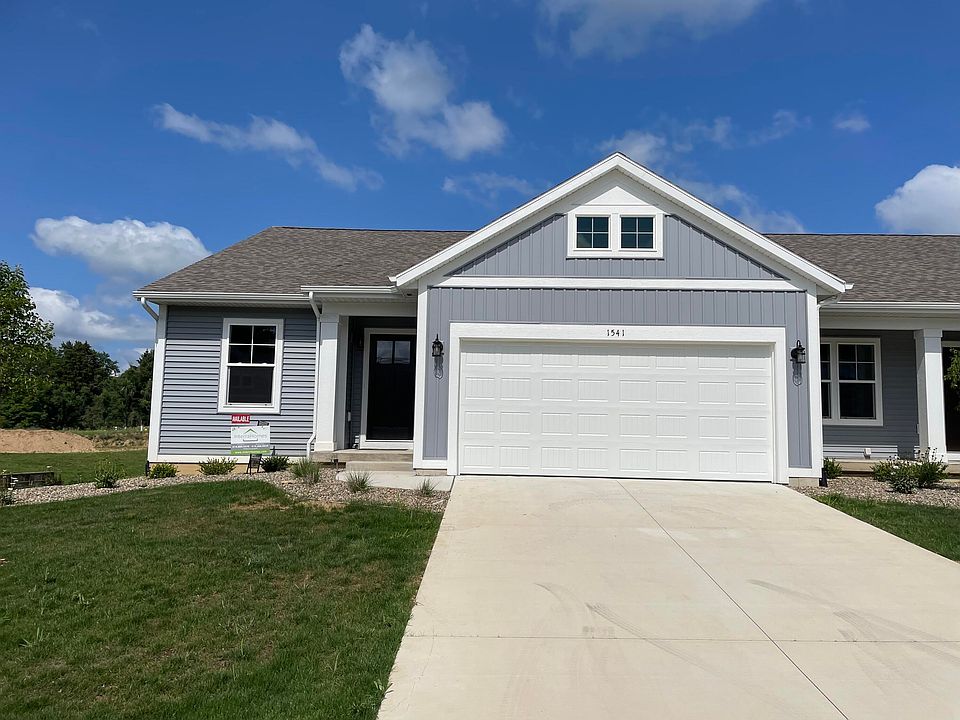 1st image of 1541 N Village Cir #75