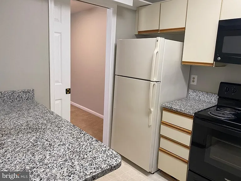 2822 Lee Oaks Pl #101 — Photo 16