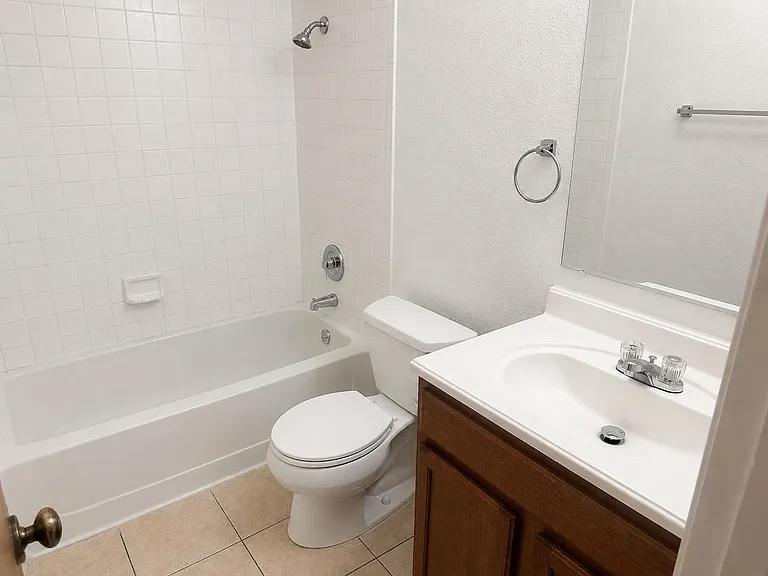 8205 W Gate Blvd #B — Photo 10