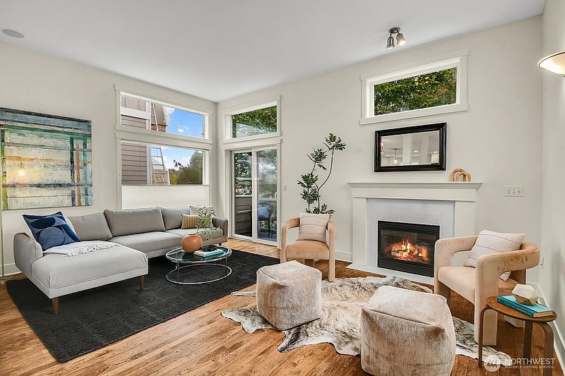 4th image of 1818 27th Avenue