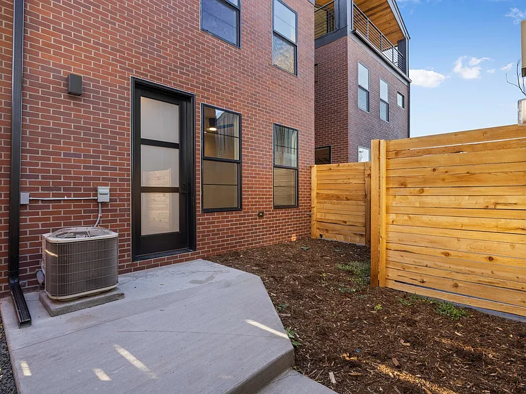 1476 Newton St — Photo 33