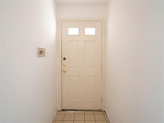 3rd image of 6500 Harbor Town Dr APT 3411