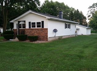 212 S Oak St, Maroa, IL 61756