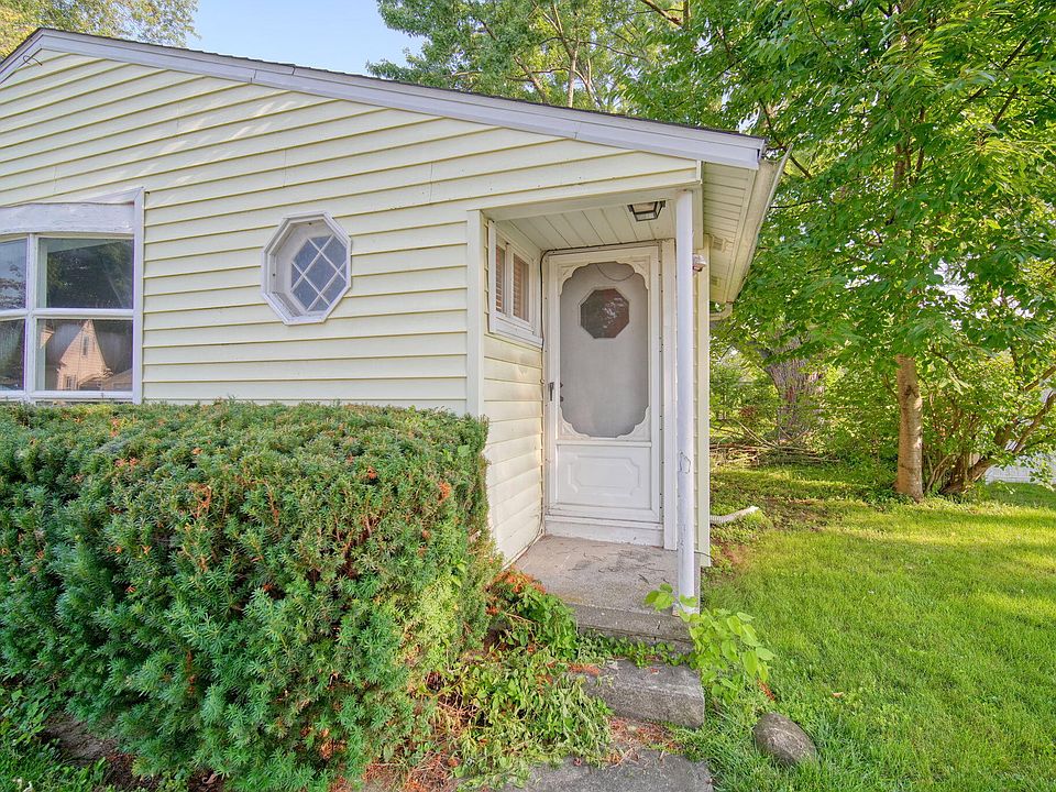 702 Loveland Rd, Adrian, MI 49221 Zillow