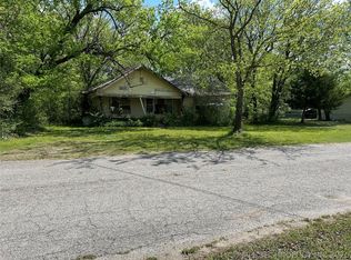 6243 N Quincy Ave, Tulsa, OK 74126