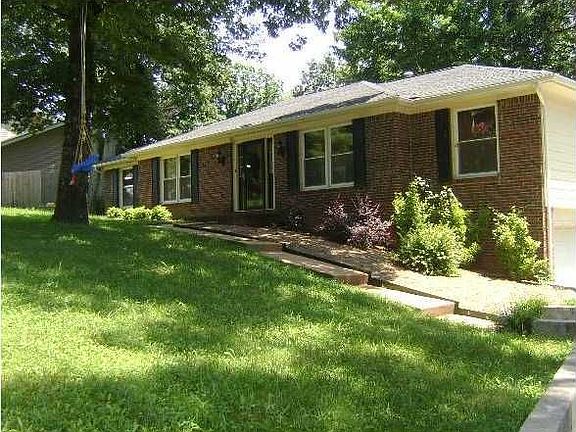 4th image of 1924 Preswood Dr