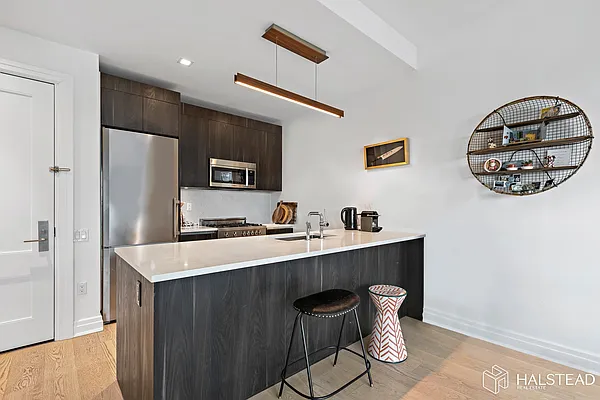 Rented by Halstead Real Estate | media 29