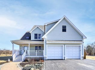 54 Orchard Hill Rd, Epping, NH 03042