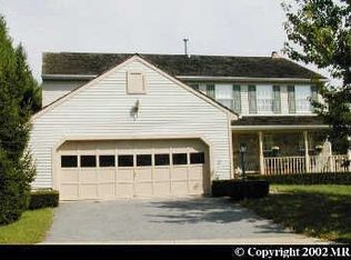 303 Bristol Downs Dr, Gaithersburg, MD 20877