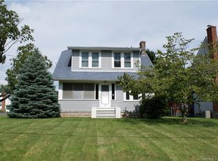 31 Parker St, Manchester, CT 06040