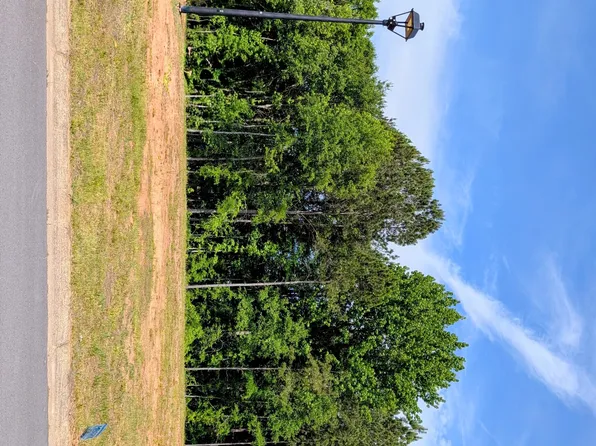 200 Chaucer Ln Lot 72, Carrollton, GA 30117