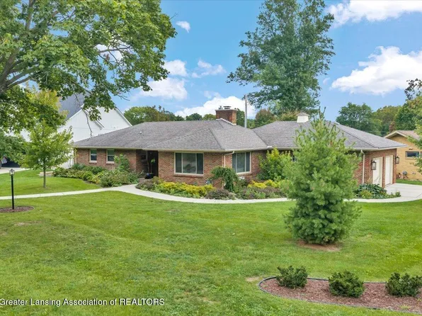 1533 Cambridge Rd, Lansing, MI 48911