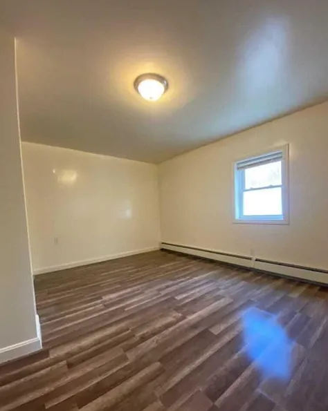 2 bed, 900 sqft, $1,250 — Photo 4