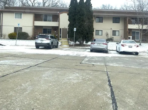 3601 Saint Andrews COURT #202, Racine, WI 53403