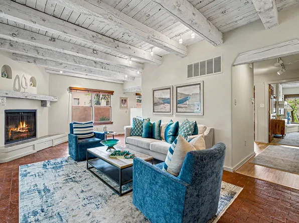 409 E Coronado Rd APT 2, Santa Fe, NM 87505