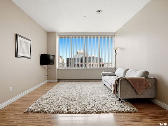 5th image of 1867 Hamilton Street #1103