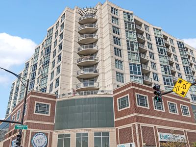 1134 W Granville Ave APT 1205, Chicago, IL, 60660