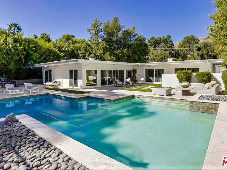 1st image of 5226 Del Moreno Dr