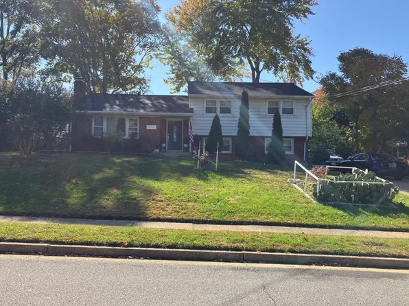 8109 Carrick Ln, Springfield, VA 22151