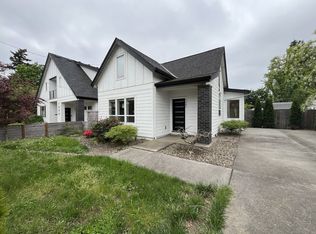 7686 SE Overland St, Portland, OR 97222