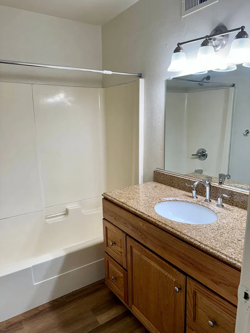 952 Kovak Ct — Photo 3