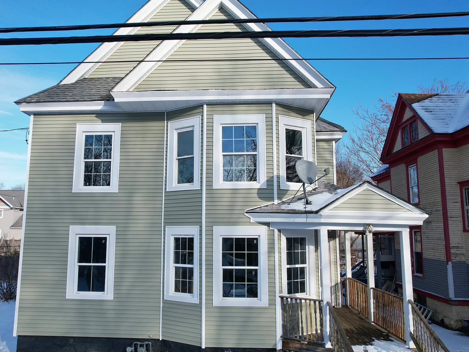 6 bed, 2044 sqft, $2,600 — Photo 1