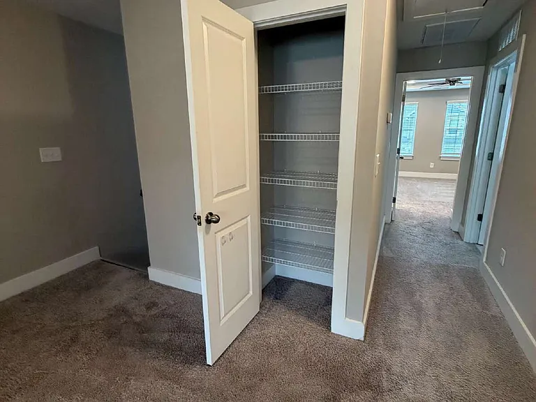 1752 Eastfall St — Photo 29