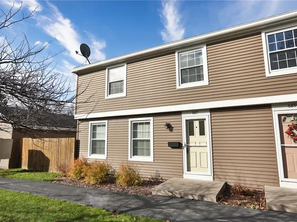 687 Hidden Valley Rd, Rochester, NY 14624