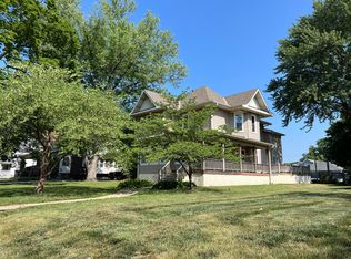457 W Summit St, Marshall, MO 65340
