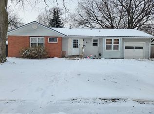 413 Linden Ave, Vermillion, SD 57069