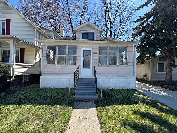 2nd image of 1040 Rosewood St