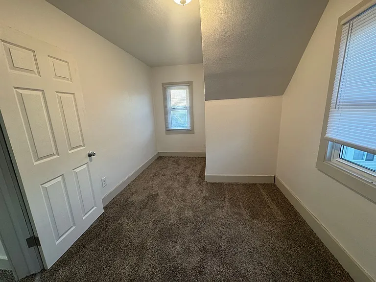 1210 W Parker St — Photo 13