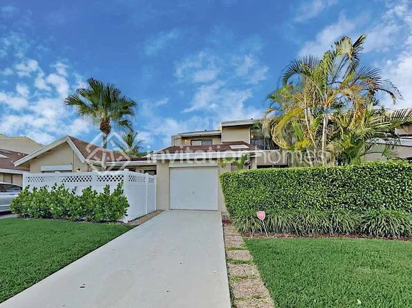 6692 Canary Palm Cir, Boca Raton, FL 33433