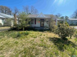 928 Martin Ave, Gadsden, AL 35903