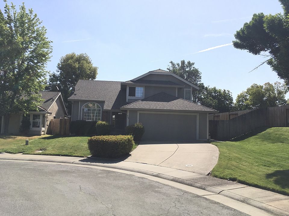 1st image of 405 Blair Ct