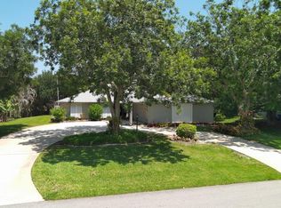 1070 47th Avenue SW, Vero Beach, FL 32968