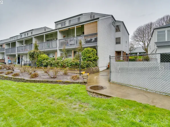 311 NE 85th St #6X, Vancouver, WA 98664