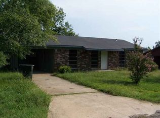 2706 W 3rd Ave, Crossett, AR 71635