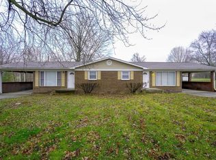 2421 Mullinix Rd, Greenwood, IN 46143