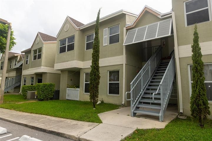 1st image of 17520 NW 67th Pl #M-1