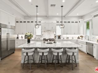 592 30th St, Manhattan Beach, CA 90266