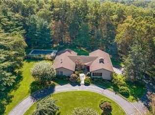 156 Ridgecrest Rd, Stamford, CT 06903