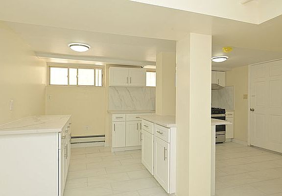 3rd image of 21-25 21st St