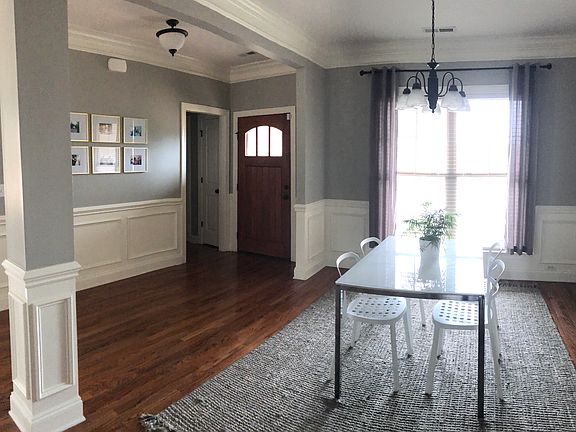 3rd image of 104 Waltzing Vine Ln